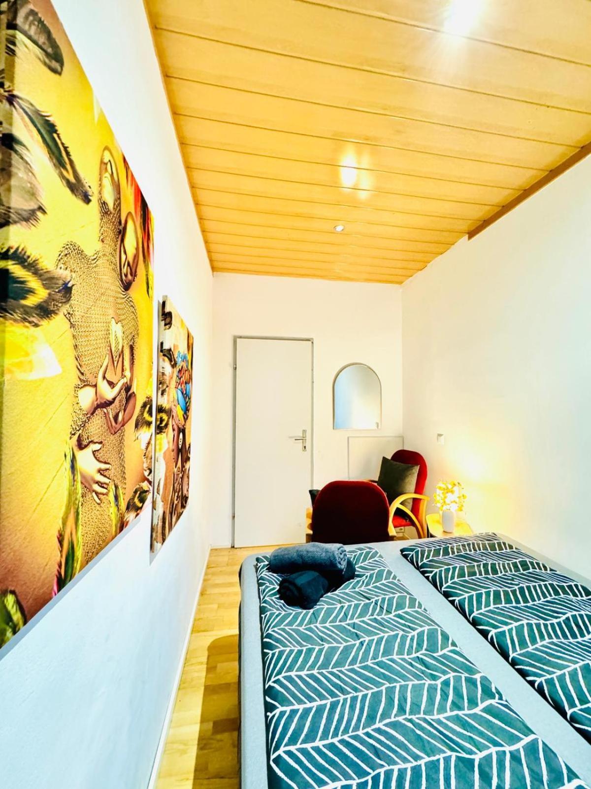 Cozy 4br For Up To 12people, 10minutes To Fac Platz Apartment *