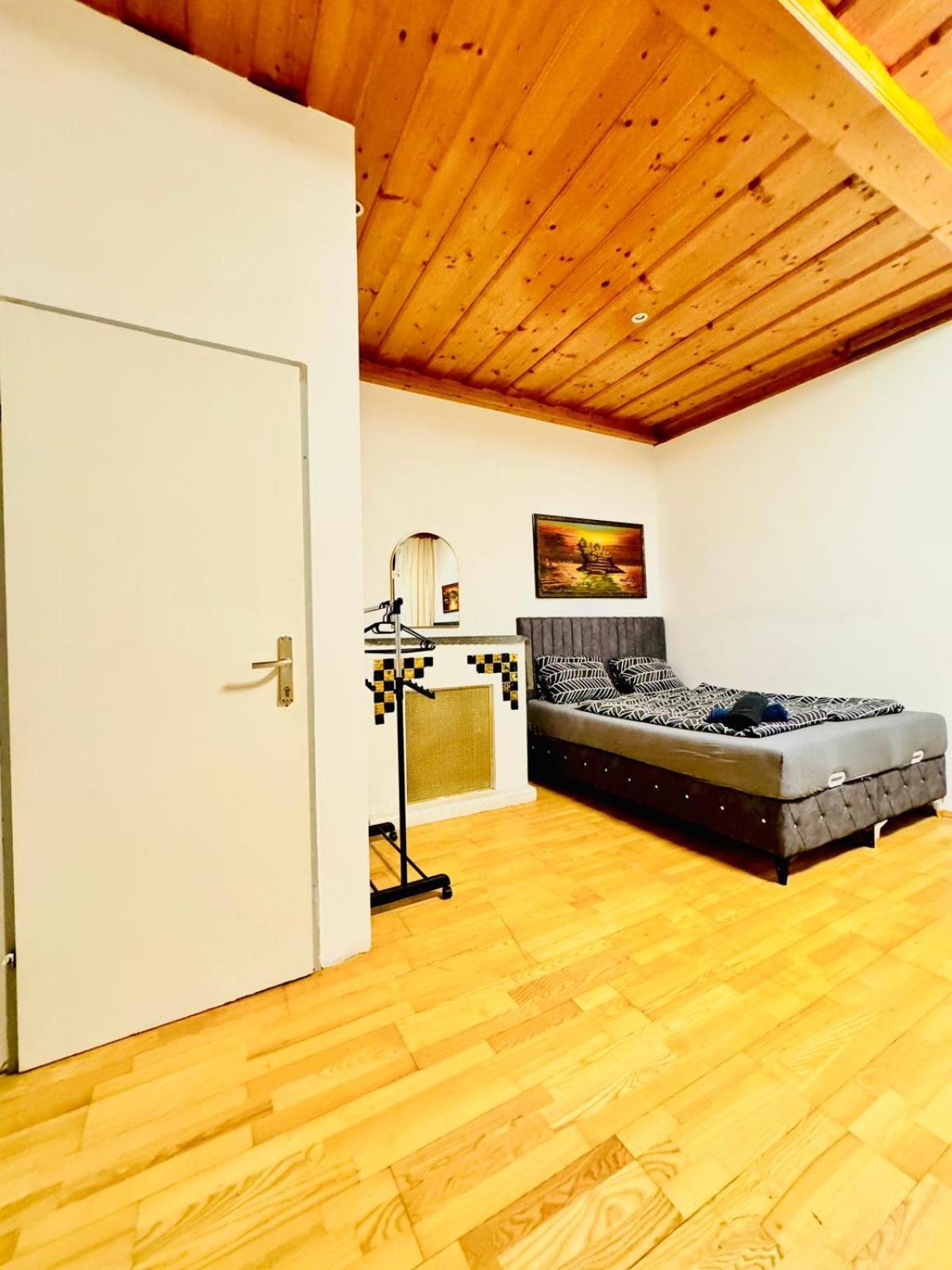 Cozy 4br For Up To 12people, 10minutes To Fac Platz Wien
